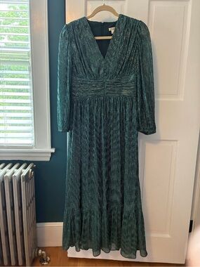 Shoshanna Elegant Green Metallic Long Sleeve V-Neck Dress